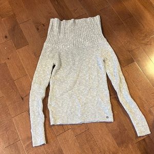 Hollister cowlneck/turtle neck sweater